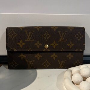 Louis Vuitton Dark Brown Monogram Clutch